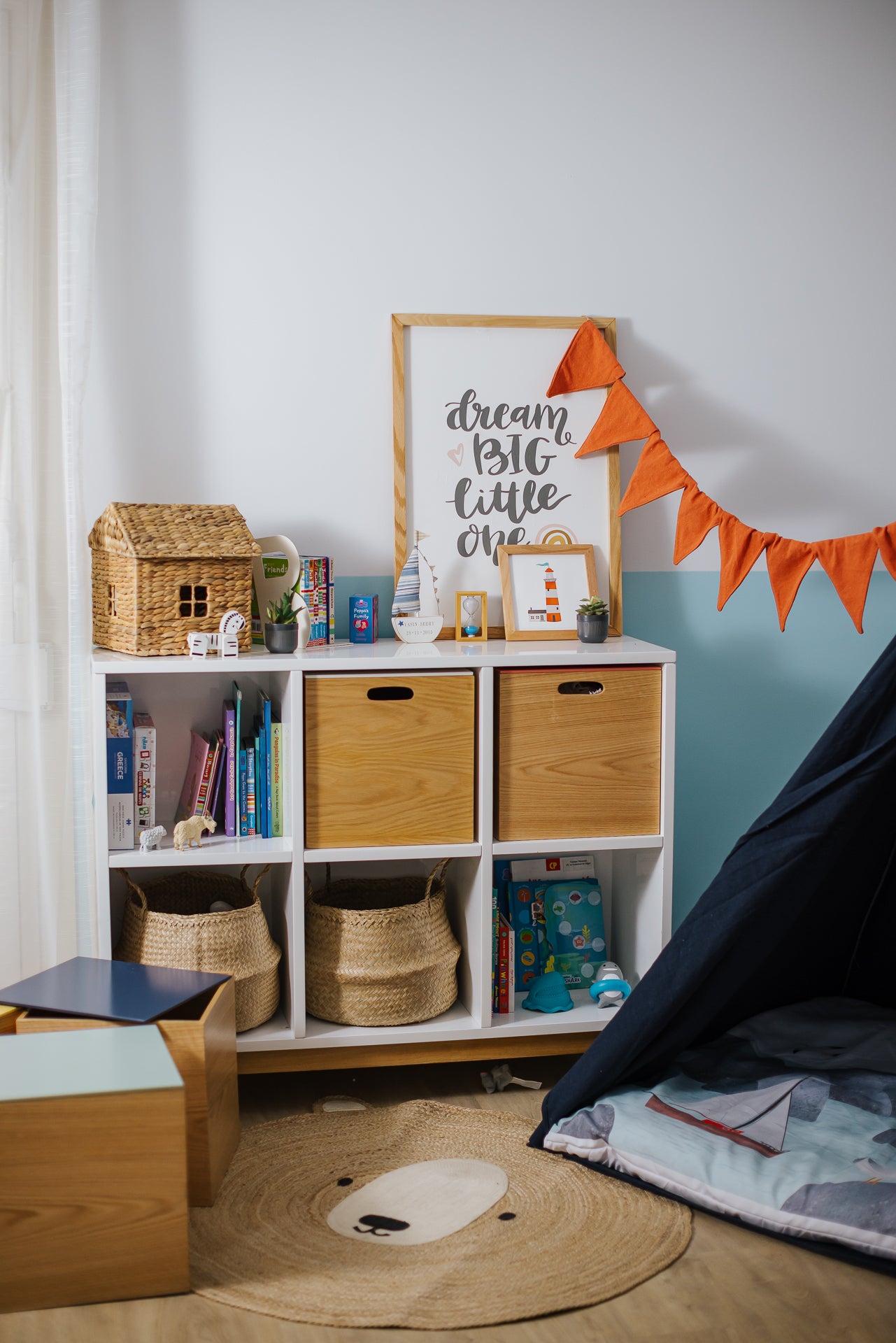 6 Cubby Storage Unit