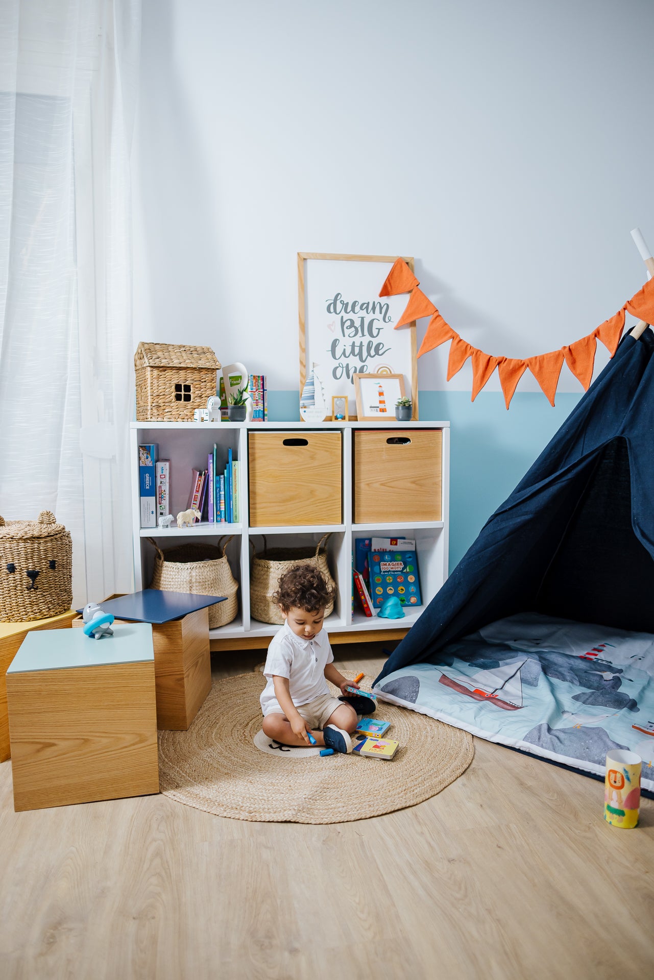 6 Cubby Storage Unit